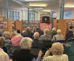 A library show for the elderly A library show for the elderly